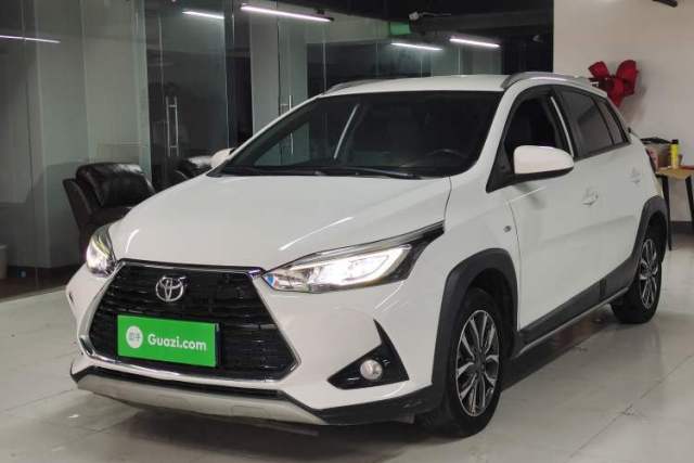 Toyota YARiS L Zhi Xuan 2022 1.5L CVT Luxury PLUS Edition с пробегом
