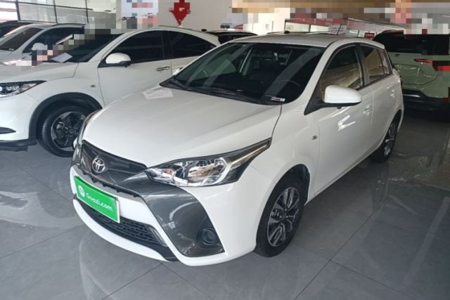 Toyota YARiS L Zhi Xuan 2022 1.5L CVT Leading PLUS Edition с пробегом