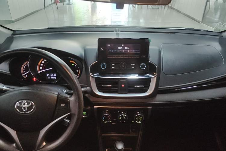 Used Toyota YARiS L Zhi Xuan 2022 1.5L CVT Luxury PLUS Edition Audio And AC Panel