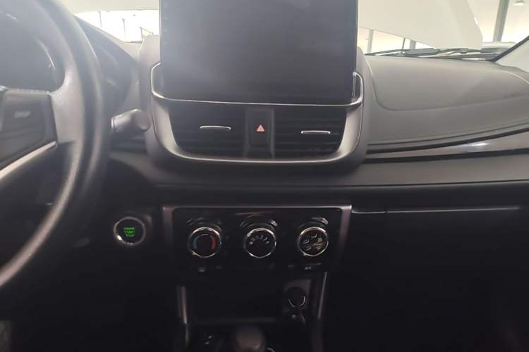 Used Toyota YARiS L Zhi Xuan 2022 X-Trail 1.5L CVT Luxury PLUS Edition Audio And AC Panel