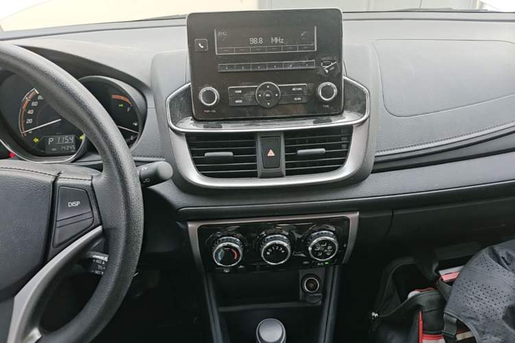 Used Toyota YARiS L Zhi Xuan 2022 1.5L CVT Leading PLUS Edition Audio And AC Panel