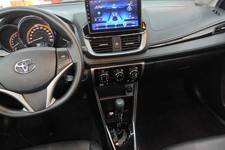 Used Toyota YARiS L Zhi Xuan 2022 1.5L CVT Luxury PLUS Edition Audio And AC Panel