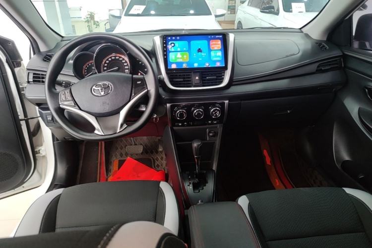 Used Toyota YARiS L Zhi Xuan 2022 X-Trail 1.5L CVT Leading PLUS Edition Center Console