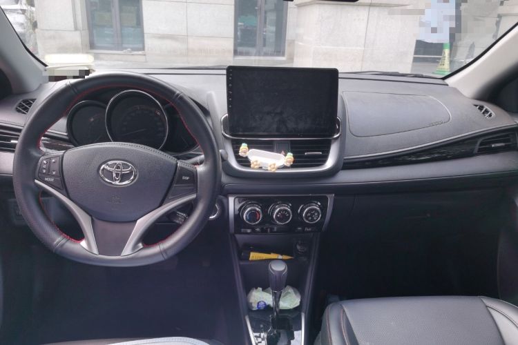 Used Toyota YARiS L Zhi Xuan 2022 X-Trail 1.5L CVT Luxury PLUS Edition Center Console