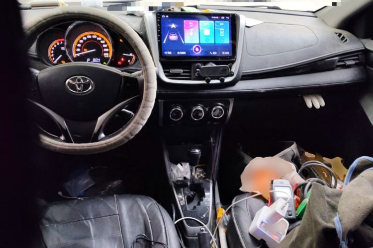 Used Toyota YARiS L Zhi Xuan 2022 X-Trail 1.5L CVT Luxury PLUS Edition Center Console