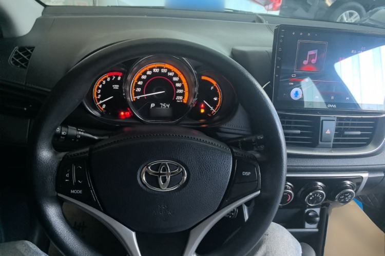 Used Toyota YARiS L Zhi Xuan 2022 X-Trail 1.5L CVT Luxury PLUS Edition Center Console