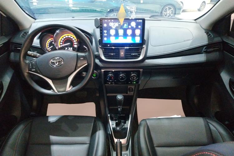 Used Toyota YARiS L Zhi Xuan 2022 X-Trail 1.5L CVT Luxury PLUS Edition Center Console