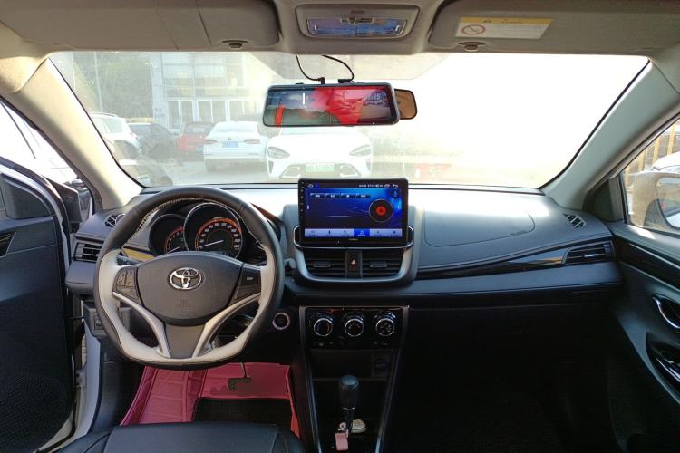 Used Toyota YARiS L Zhi Xuan 2022 X-Trail 1.5L CVT Luxury PLUS Edition Center Console