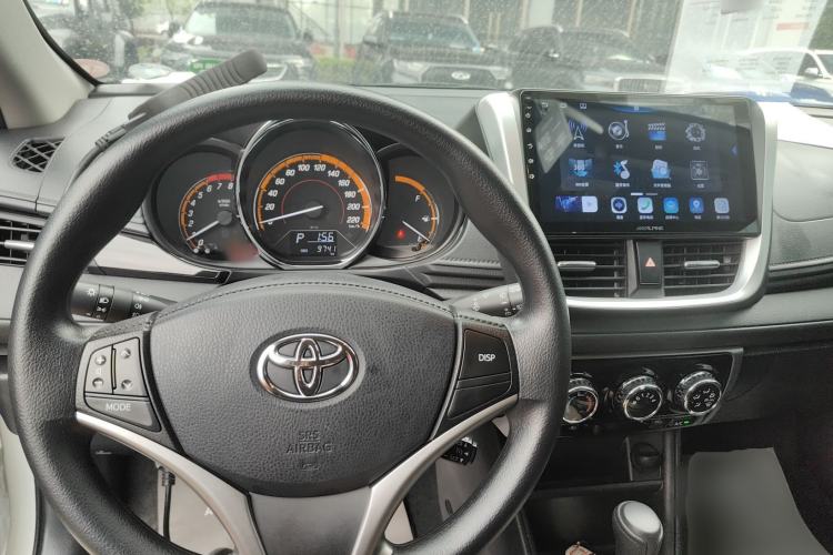 Used Toyota YARiS L Zhi Xuan 2022 X-Trail 1.5L CVT Luxury PLUS Edition Center Console