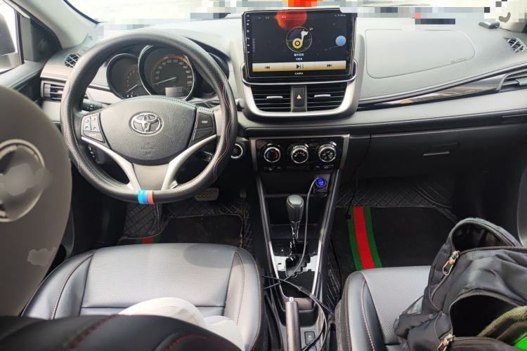 Used Toyota YARiS L Zhi Xuan 2022 X-Trail 1.5L CVT Luxury PLUS Edition Center Console