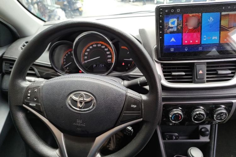 Used Toyota YARiS L Zhi Xuan 2022 X-Trail 1.5L CVT Luxury PLUS Edition Center Console