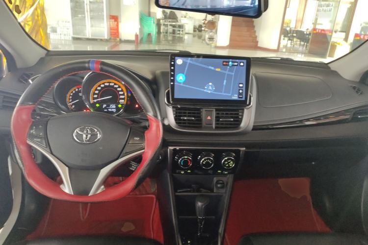 Used Toyota YARiS L Zhi Xuan 2022 X-Trail 1.5L CVT Luxury PLUS Edition Center Console