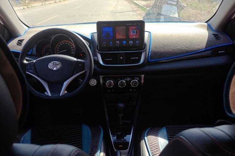 Used Toyota YARiS L Zhi Xuan 2022 X-Trail 1.5L CVT Luxury PLUS Edition Center Console