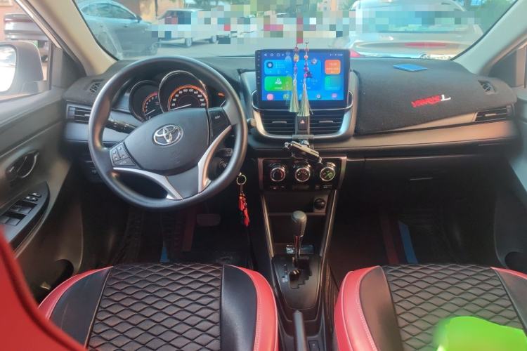 Used Toyota YARiS L Zhi Xuan 2022 X-Trail 1.5L CVT Leading PLUS Edition Center Console