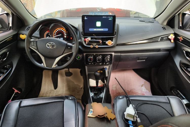 Used Toyota YARiS L Zhi Xuan 2022 X-Trail 1.5L CVT Luxury PLUS Edition Center Console