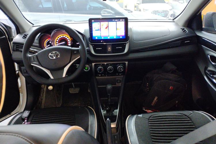 Used Toyota YARiS L Zhi Xuan 2022 X-Trail 1.5L CVT Luxury PLUS Edition Center Console