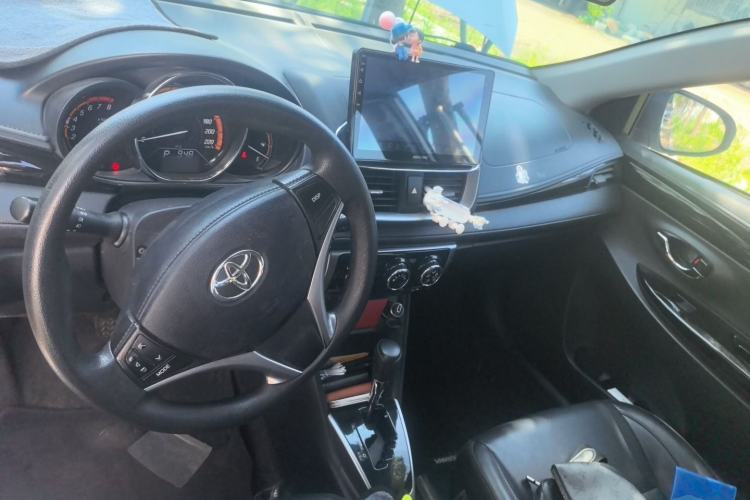 Used Toyota YARiS L Zhi Xuan 2022 X-Trail 1.5L CVT Luxury PLUS Edition Center Console
