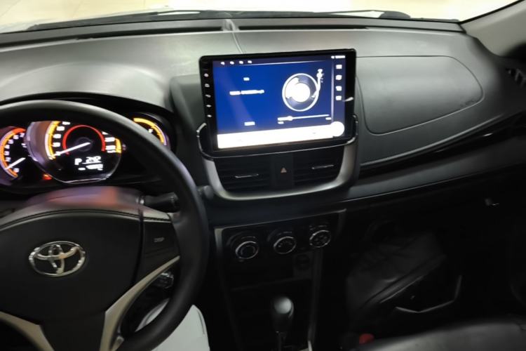 Used Toyota YARiS L Zhi Xuan 2022 X-Trail 1.5L CVT Luxury PLUS Edition Center Console