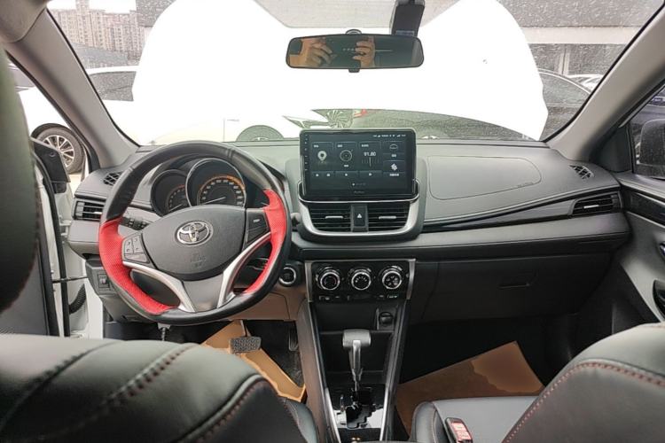 Used Toyota YARiS L Zhi Xuan 2022 X-Trail 1.5L CVT Luxury PLUS Edition Center Console