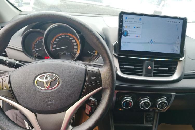 Used Toyota YARiS L Zhi Xuan 2022 X-Trail 1.5L CVT Leading PLUS Edition Center Console