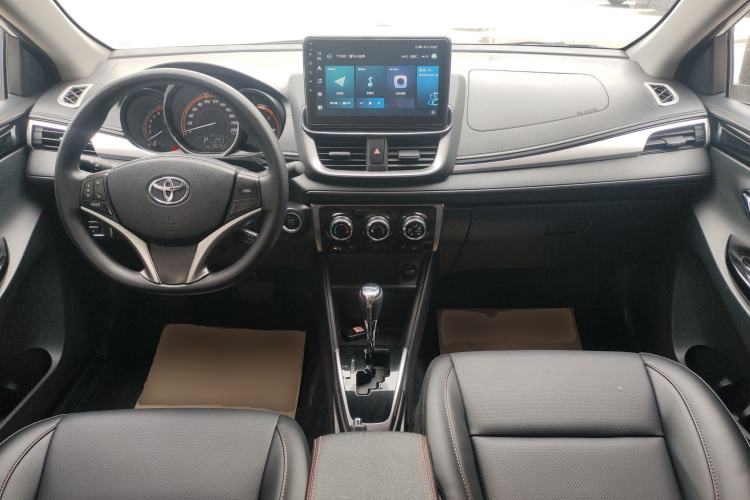 Used Toyota YARiS L Zhi Xuan 2022 X-Trail 1.5L CVT Luxury PLUS Edition Center Console