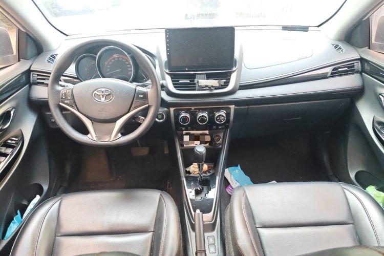Used Toyota YARiS L Zhi Xuan 2022 X-Trail 1.5L CVT Luxury PLUS Edition Center Console