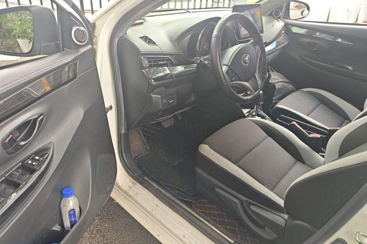 Used Toyota YARiS L Zhi Xuan 2022 1.5L CVT Leading PLUS Edition Driver Seat