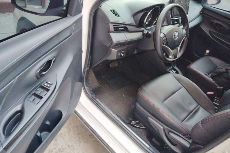 Used Toyota YARiS L Zhi Xuan 2022 X-Trail 1.5L CVT Leading PLUS Edition Driver Seat