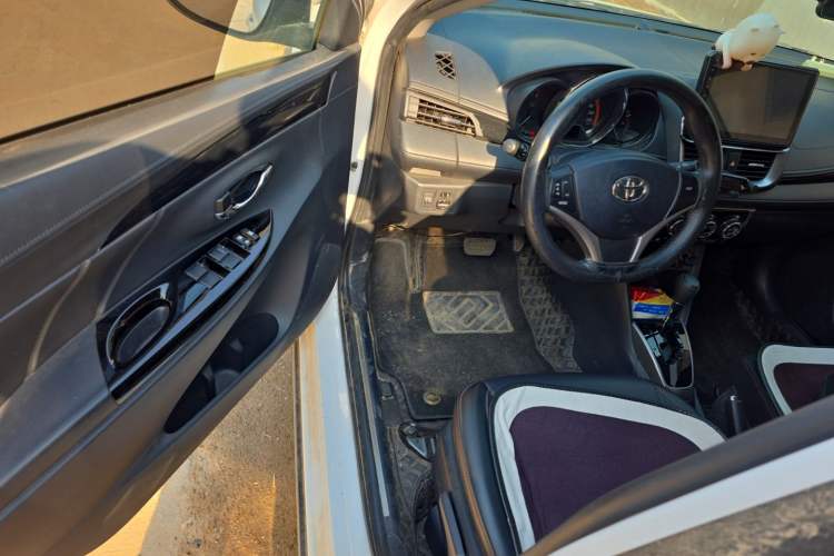 Used Toyota YARiS L Zhi Xuan 2022 X-Trail 1.5L CVT Luxury PLUS Edition Driver Seat