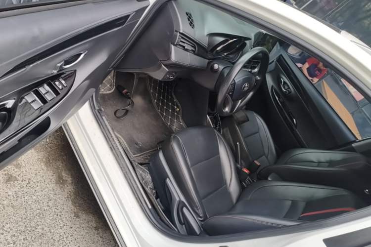Used Toyota YARiS L Zhi Xuan 2022 X-Trail 1.5L CVT Luxury PLUS Edition Driver Seat
