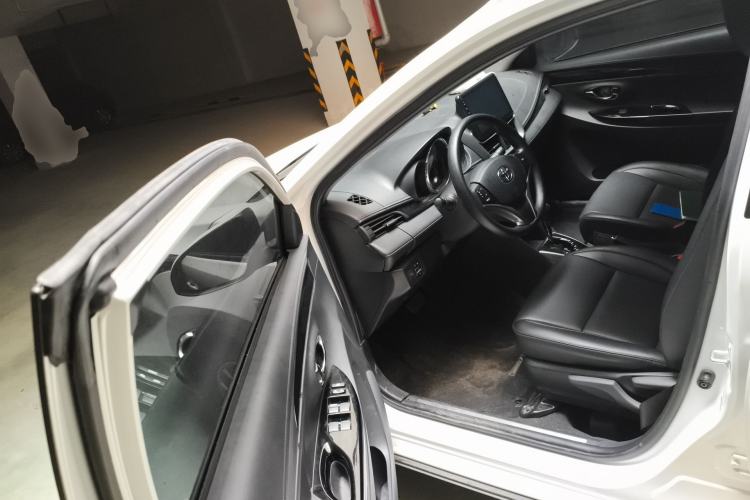 Used Toyota YARiS L Zhi Xuan 2022 X-Trail 1.5L CVT Luxury PLUS Edition Driver Seat