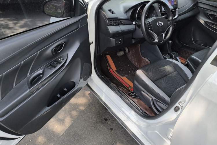 Used Toyota YARiS L Zhi Xuan 2022 X-Trail 1.5L CVT Leading PLUS Edition Driver Seat