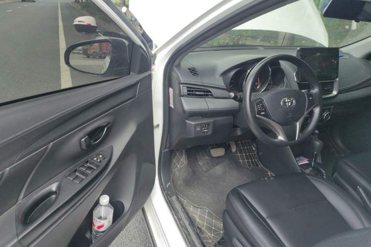 Used Toyota YARiS L Zhi Xuan 2022 X-Trail 1.5L CVT Leading PLUS Edition Driver Seat
