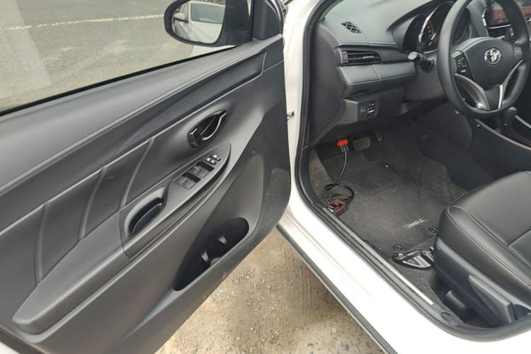 Used Toyota YARiS L Zhi Xuan 2022 X-Trail 1.5L CVT Leading PLUS Edition Driver Seat