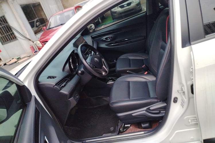 Used Toyota YARiS L Zhi Xuan 2022 X-Trail 1.5L CVT Luxury PLUS Edition Driver Seat