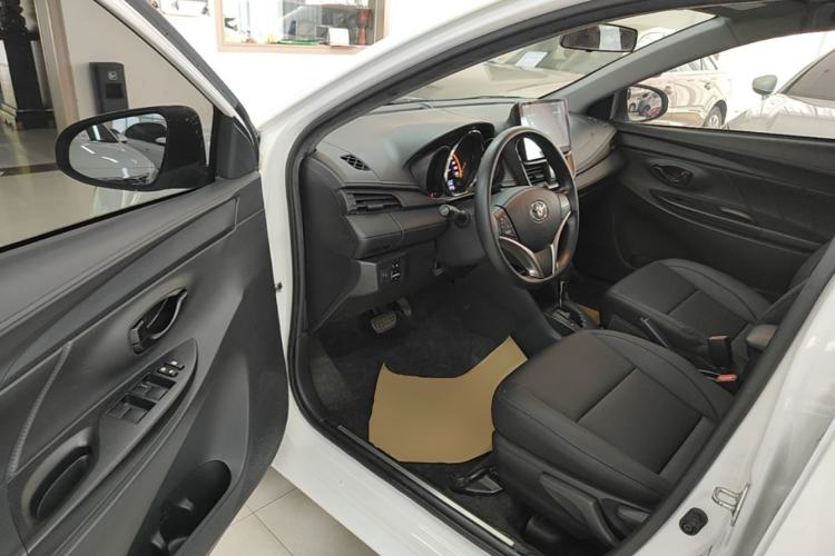 Used Toyota YARiS L Zhi Xuan 2022 1.5L CVT Leading PLUS Edition Driver Seat