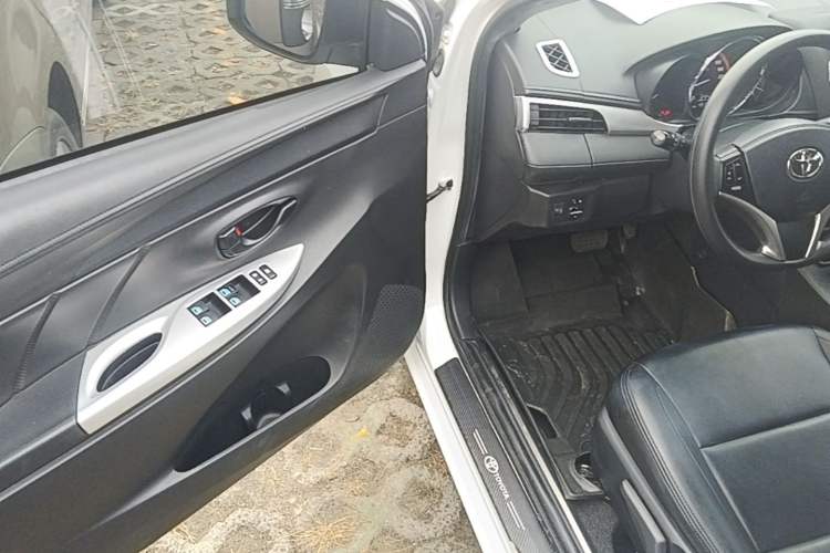 Used Toyota YARiS L Zhi Xuan 2022 1.5L CVT Leading PLUS Edition Driver Seat