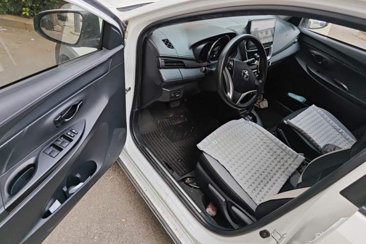 Used Toyota YARiS L Zhi Xuan 2022 X-Trail 1.5L CVT Leading PLUS Edition Driver Seat