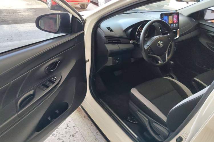 Used Toyota YARiS L Zhi Xuan 2022 X-Trail 1.5L CVT Leading PLUS Edition Driver Seat