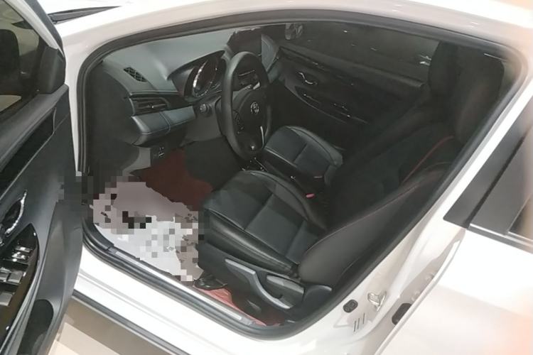 Used Toyota YARiS L Zhi Xuan 2022 X-Trail 1.5L CVT Luxury PLUS Edition Driver Seat