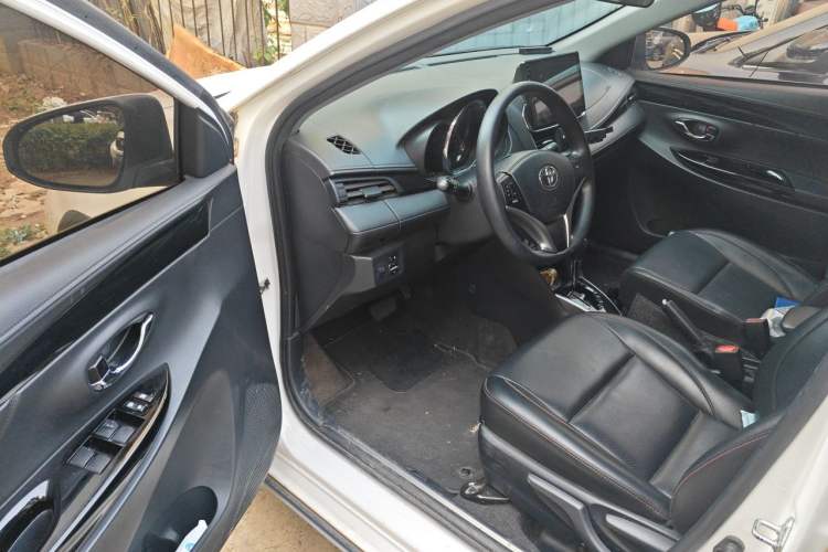 Used Toyota YARiS L Zhi Xuan 2022 X-Trail 1.5L CVT Luxury PLUS Edition Driver Seat