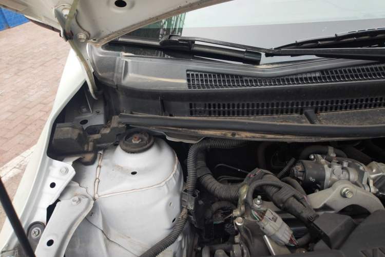 Used Toyota YARiS L Zhi Xuan 2022 X-Trail 1.5L CVT Leading PLUS Edition Engine Bay Right