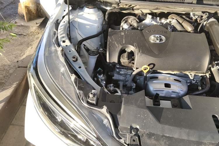 Used Toyota YARiS L Zhi Xuan 2022 1.5L CVT Luxury PLUS Edition Engine Bay Right