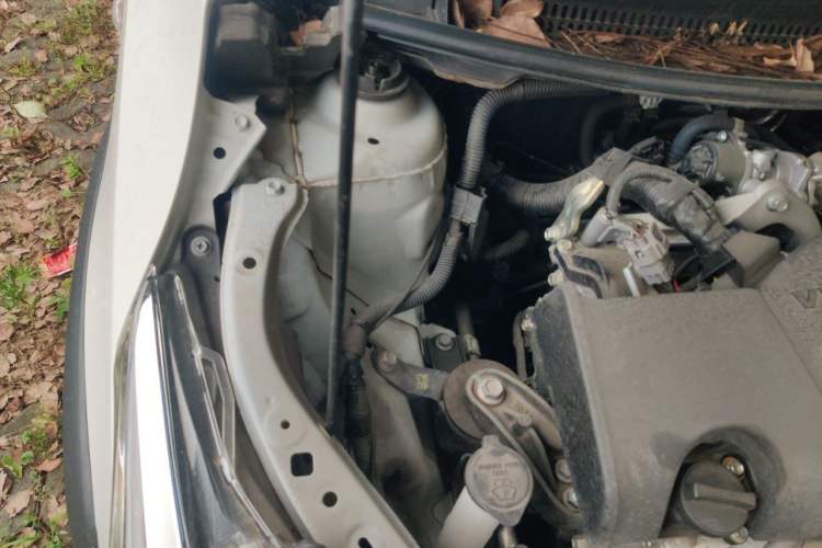 Used Toyota YARiS L Zhi Xuan 2022 X-Trail 1.5L CVT Leading PLUS Edition Engine Bay Right