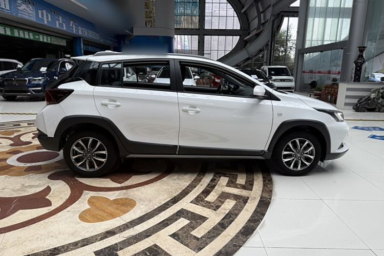 Used Toyota YARiS L Zhi Xuan 2022 X-Trail 1.5L CVT Luxury PLUS Edition Exterior 1