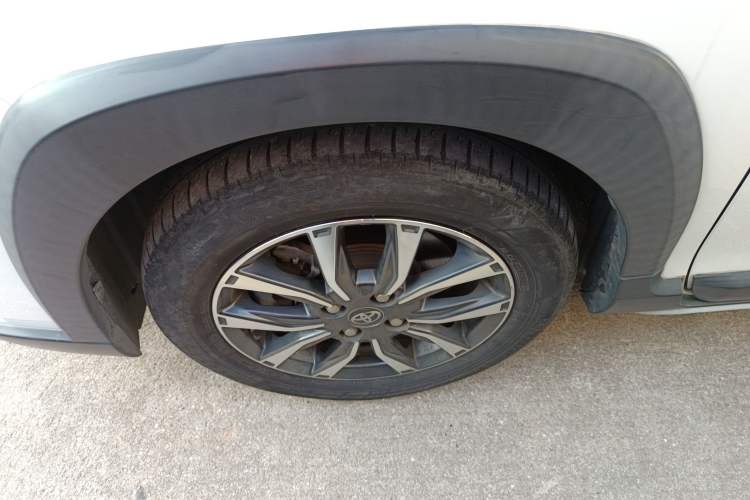 Used Toyota YARiS L Zhi Xuan 2022 X-Trail 1.5L CVT Luxury PLUS Edition Exterior 4