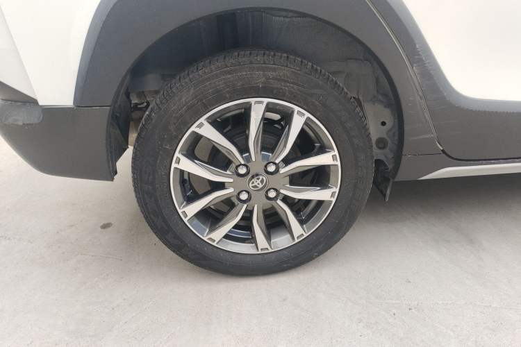 Used Toyota YARiS L Zhi Xuan 2022 X-Trail 1.5L CVT Luxury PLUS Edition Exterior 5