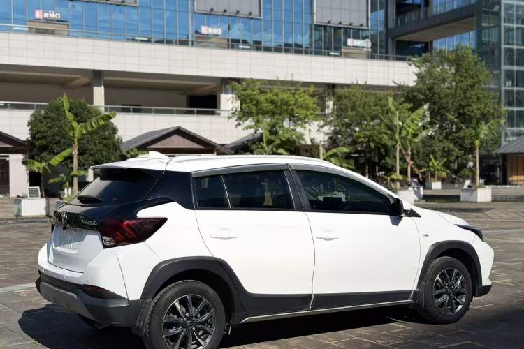 Used Toyota YARiS L Zhi Xuan 2022 X-Trail 1.5L CVT Luxury PLUS Edition Exterior 8