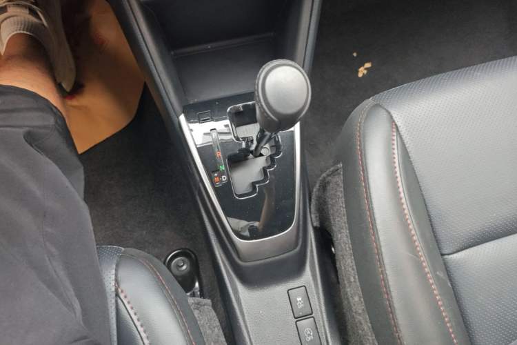 Used Toyota YARiS L Zhi Xuan 2022 X-Trail 1.5L CVT Luxury PLUS Edition Gear Lever