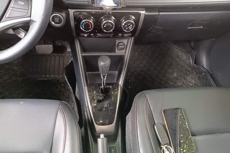 Used Toyota YARiS L Zhi Xuan 2022 X-Trail 1.5L CVT Luxury PLUS Edition Gear Lever